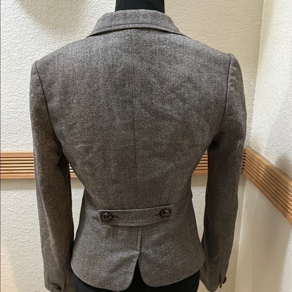 Banana Republic Size 2 Brown button down Blazer!! - Picture 7 of 14